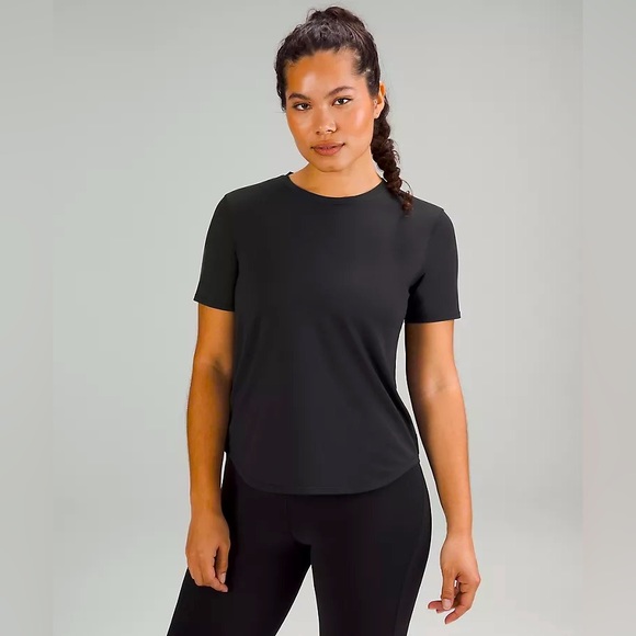 NWT Lululemon High Neck Run and Train Tee - Picture 1 of 5